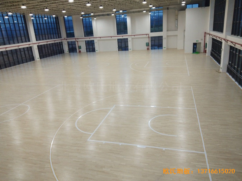 廣西高新開發區五菱小區體育館運動木地板安裝案例4