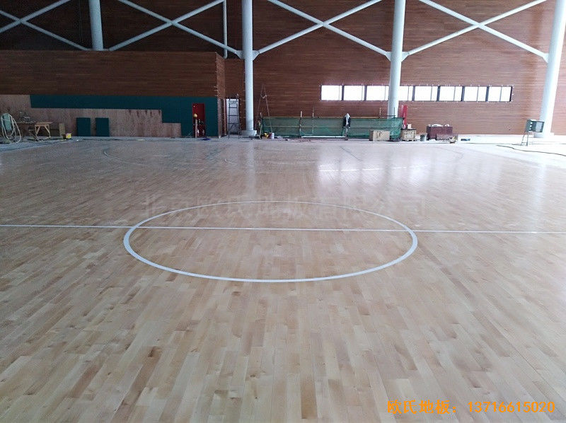 深圳南山區(qū)體育文化公園運動木地板鋪設(shè)案例5