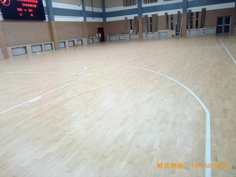 青海省稅務干部學校籃球館體育木地板安裝案例4