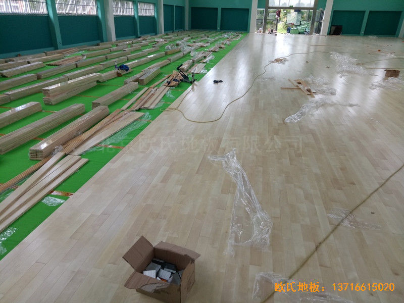 寧波至城學校籃球館體育木地板安裝案例2