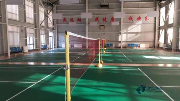 學(xué)校籃球場館地板的技術(shù)參數(shù)1