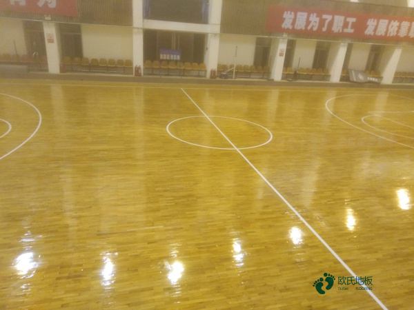 運(yùn)動木地板翻新公司1